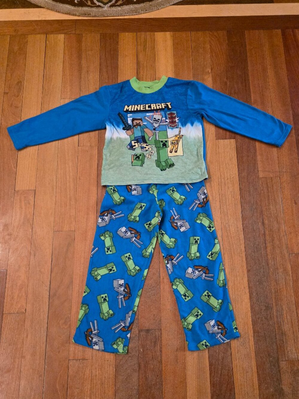 Minecraft 2-Piece Fleece Pajama Set Size 10